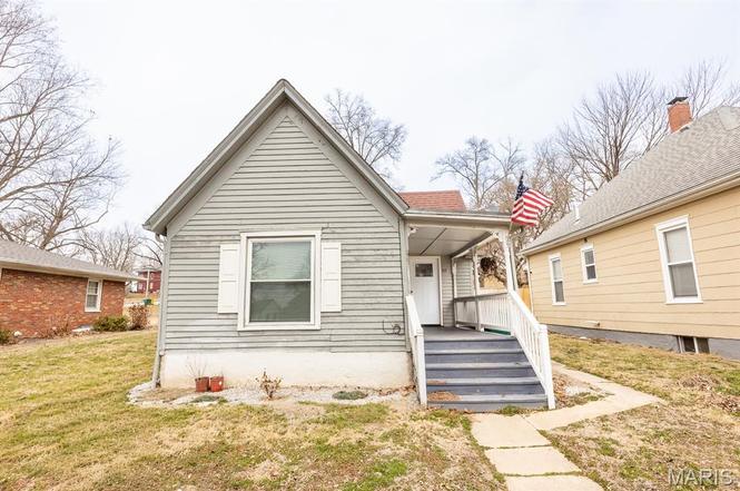 319 W Dee St