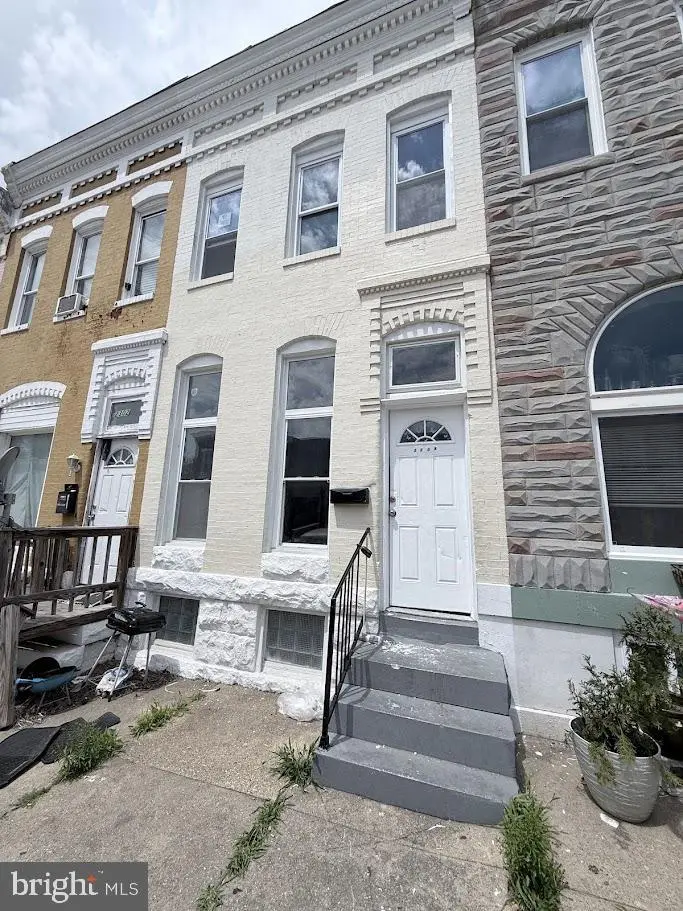 2304 E Lafayette Ave