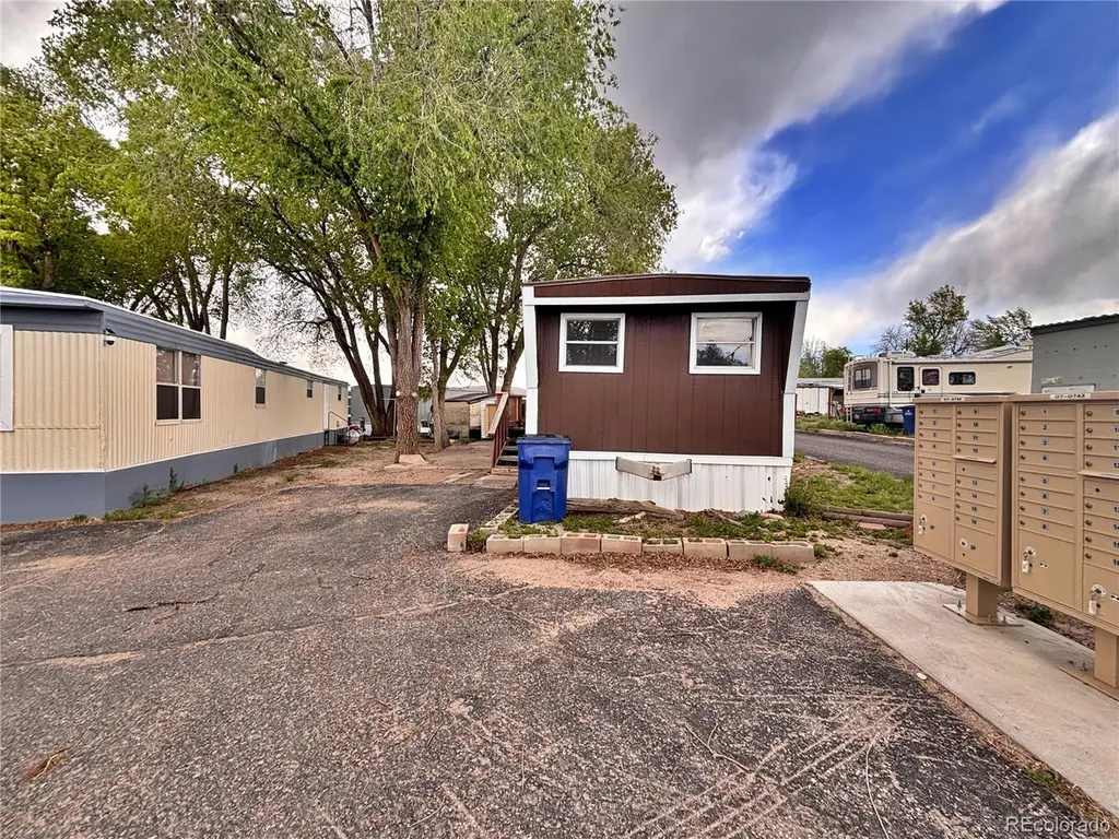 220 Mount View Ln