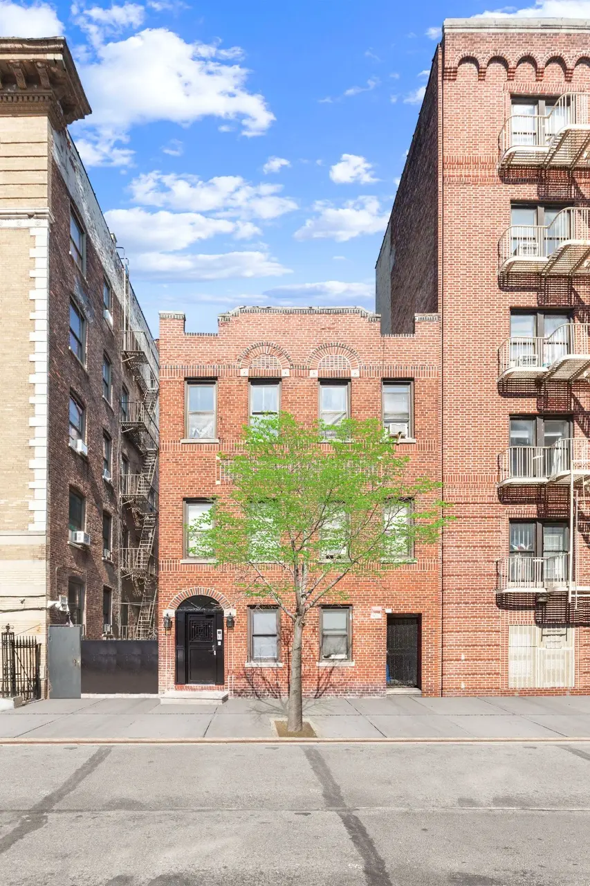 567 W 184th St