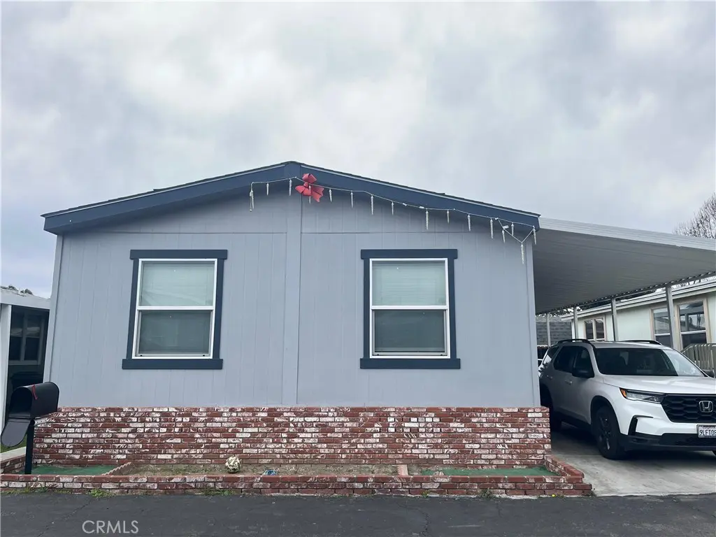 9080 Bloomfield #108