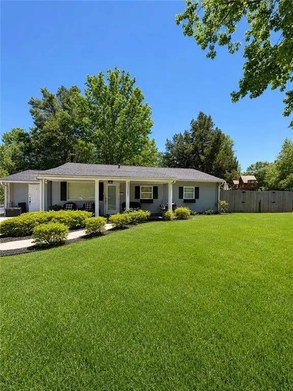 301 Evergreen Hl