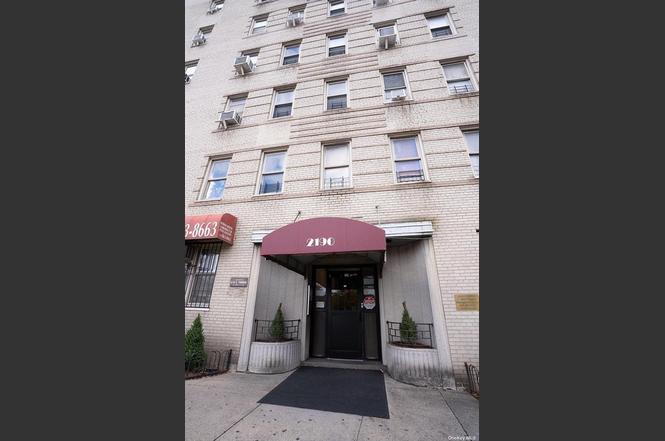 2190 Boston Rd Unit 6G