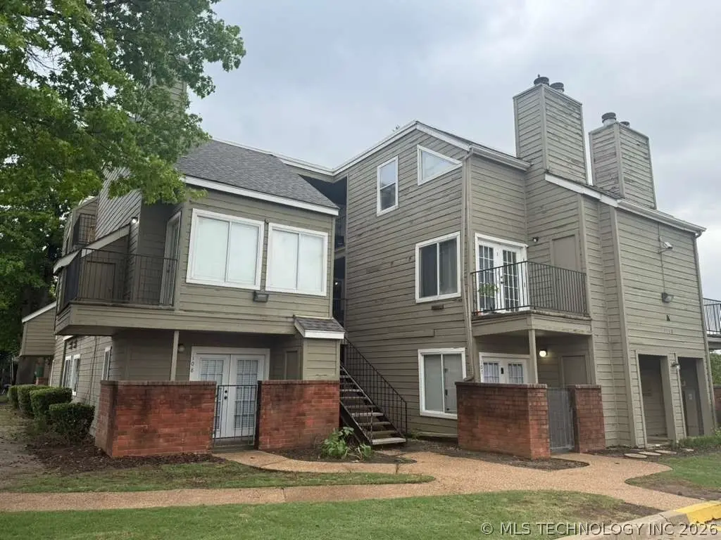 1730 E 67th St S Unit K204