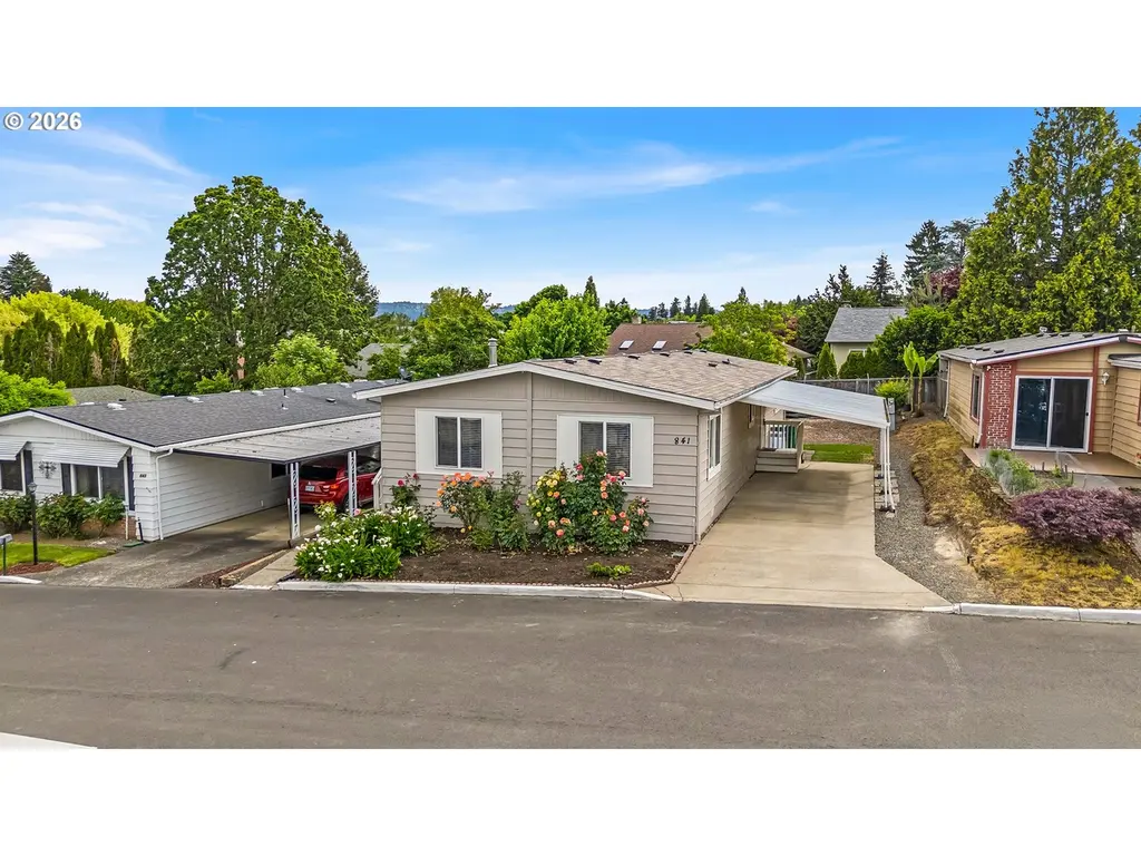 841 SW Liberty Bell Dr
