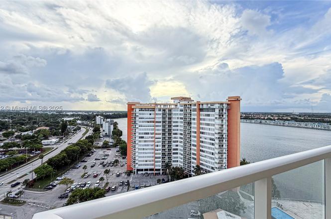 1351 NE Miami Gardens Dr Unit 1701E