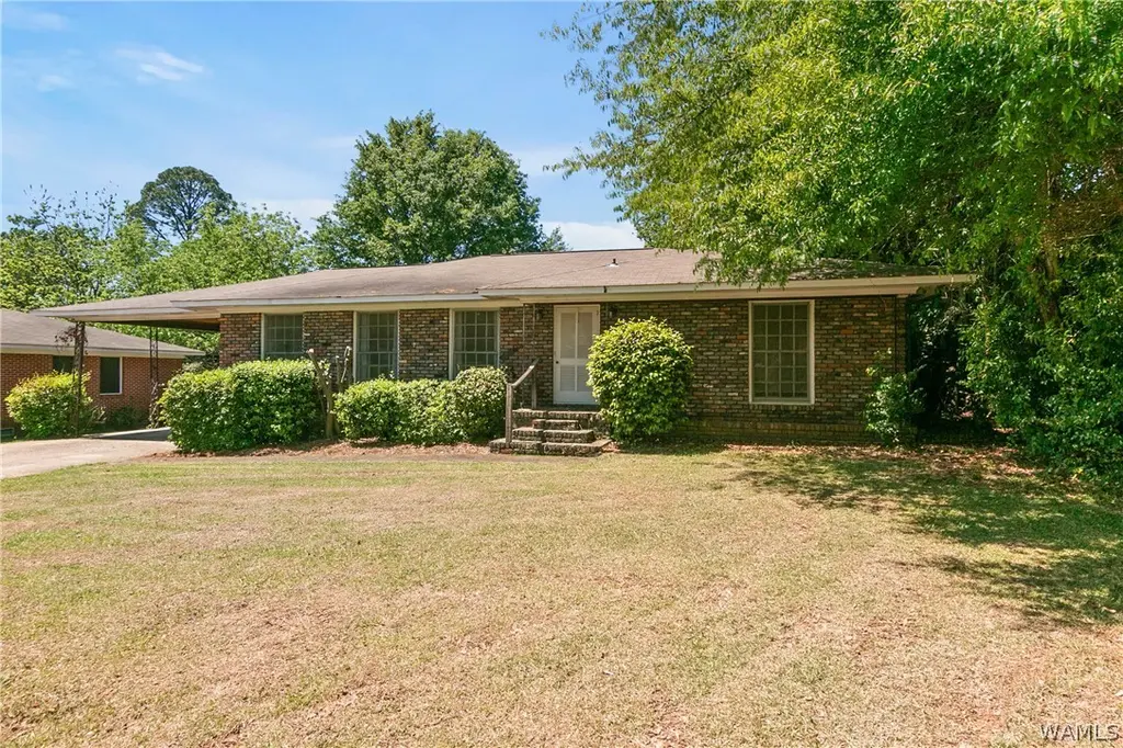2720 Prince Cir