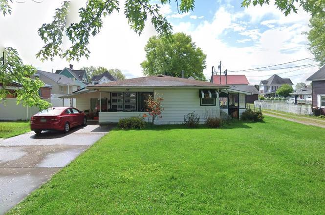 303 W South St