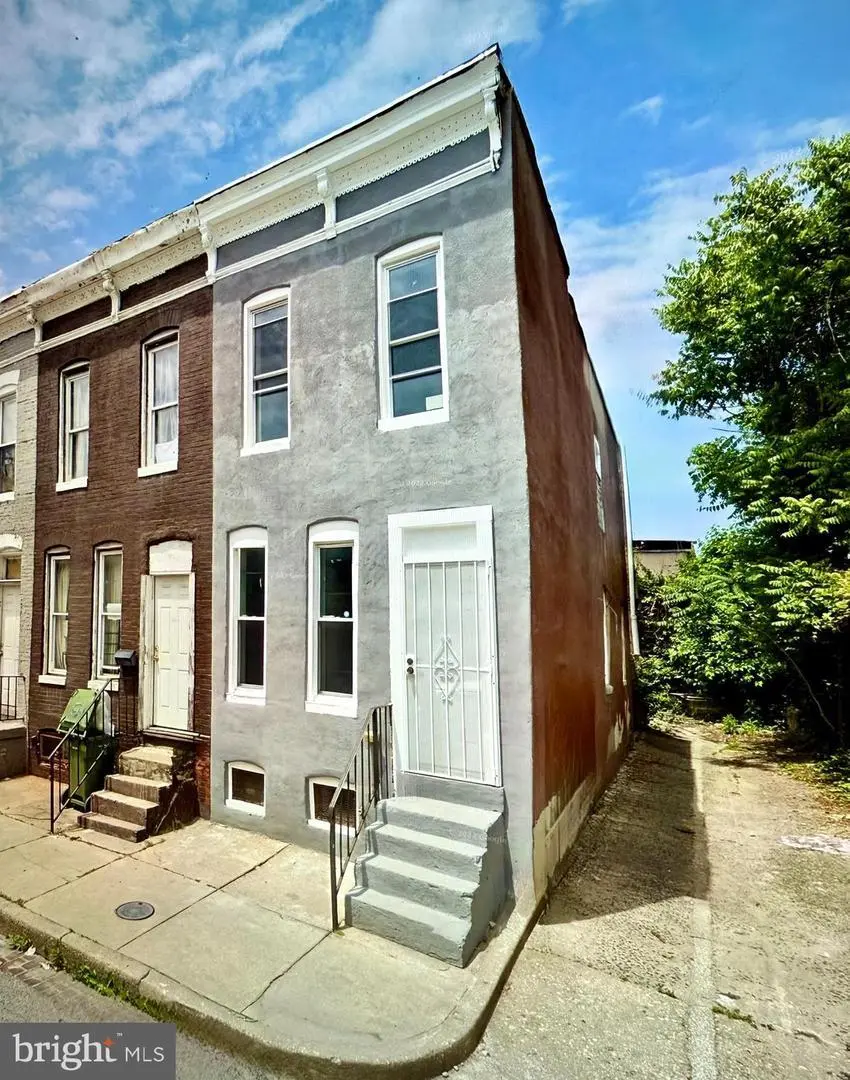 1906 Christian St