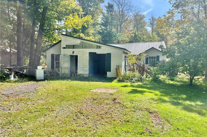 153 Lake View Dr