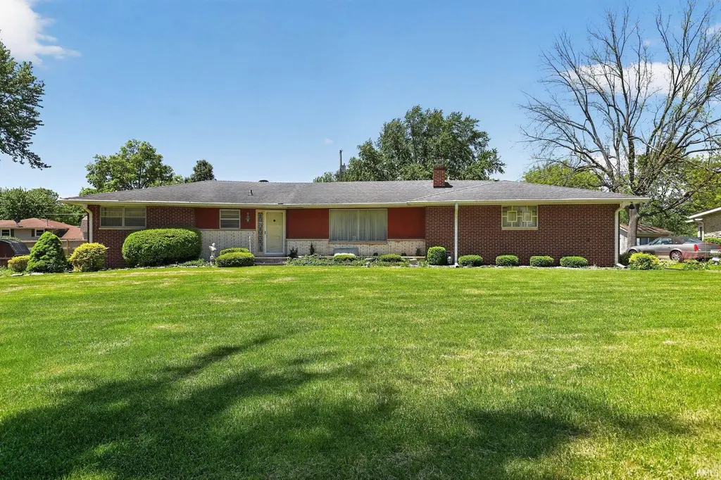 2429 Melody Ln