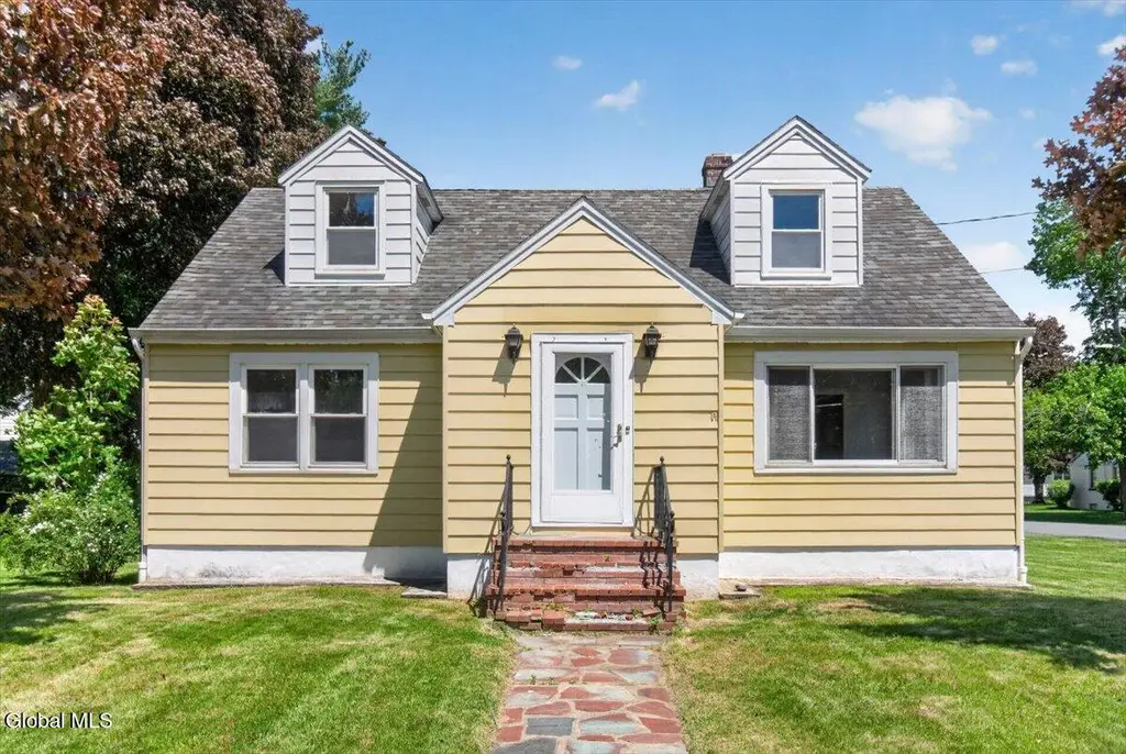 20 Washington Ave
