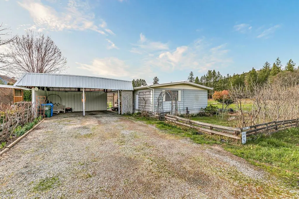 6901 Old Stage Rd Unit 24