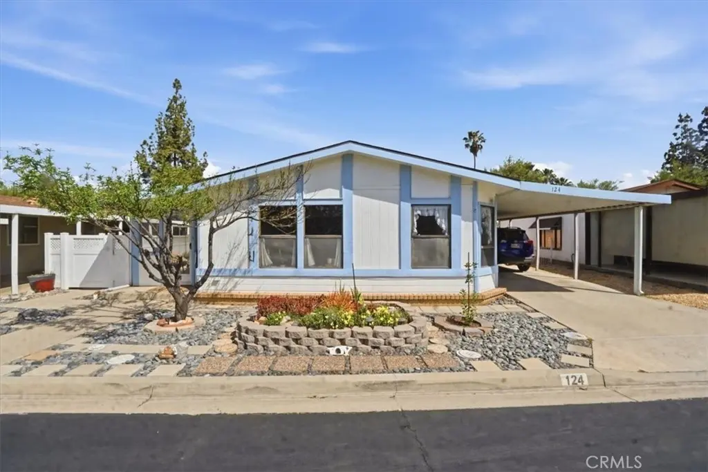 13381 Magnolia #124