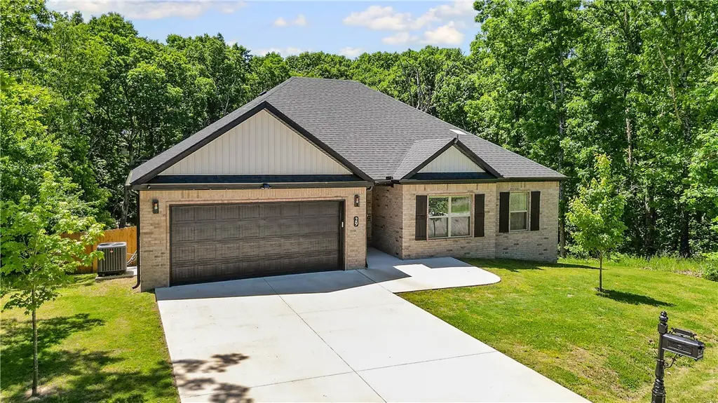 29 Chatham Dr
