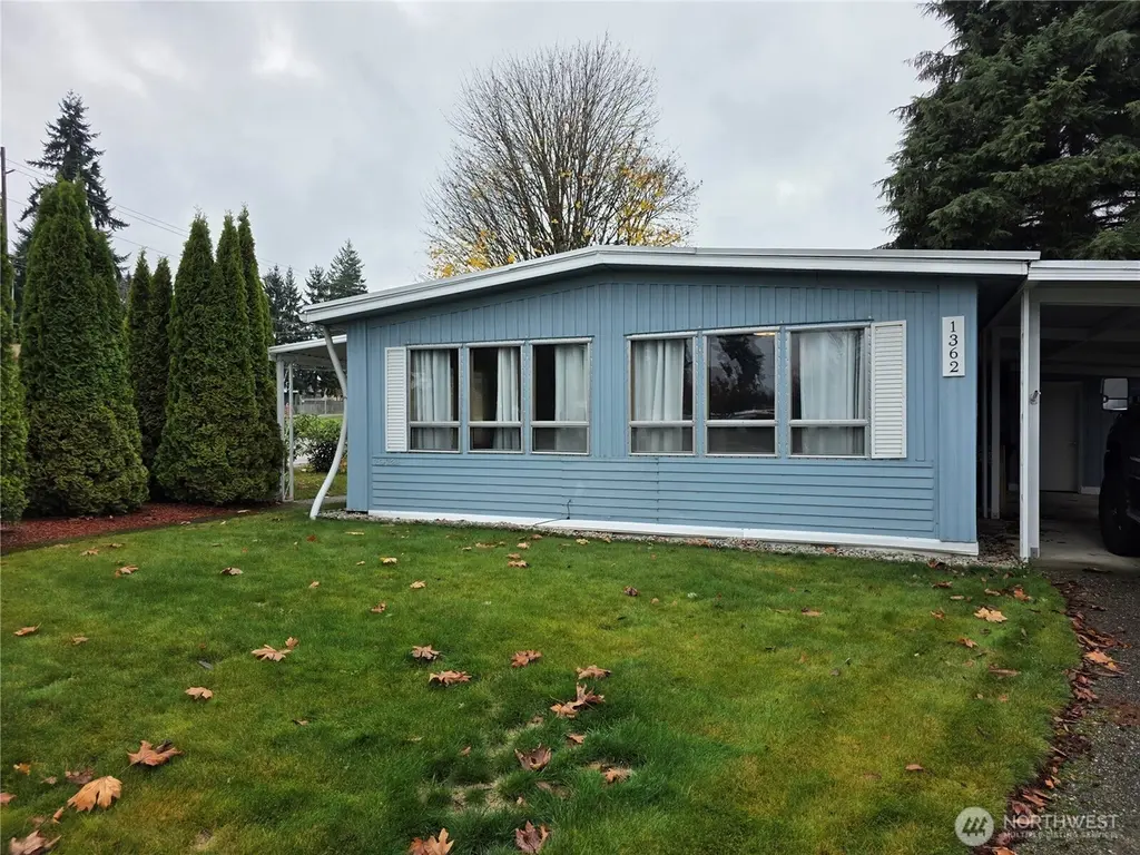 1362 Alonda Ln NE