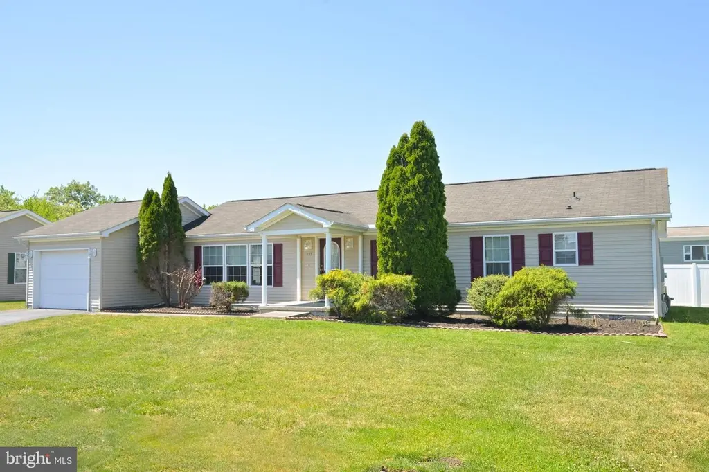 135 Maureen Pl #135
