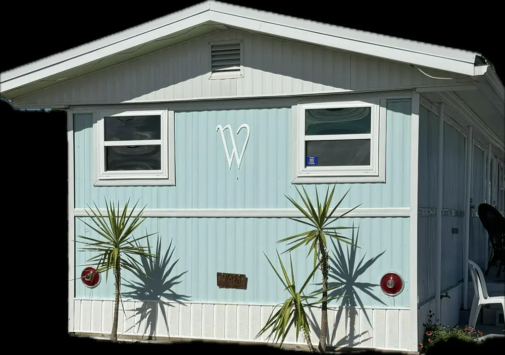 23 Cedar Ln