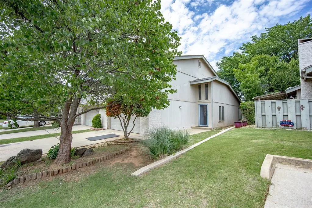 9805 Hefner Village Dr