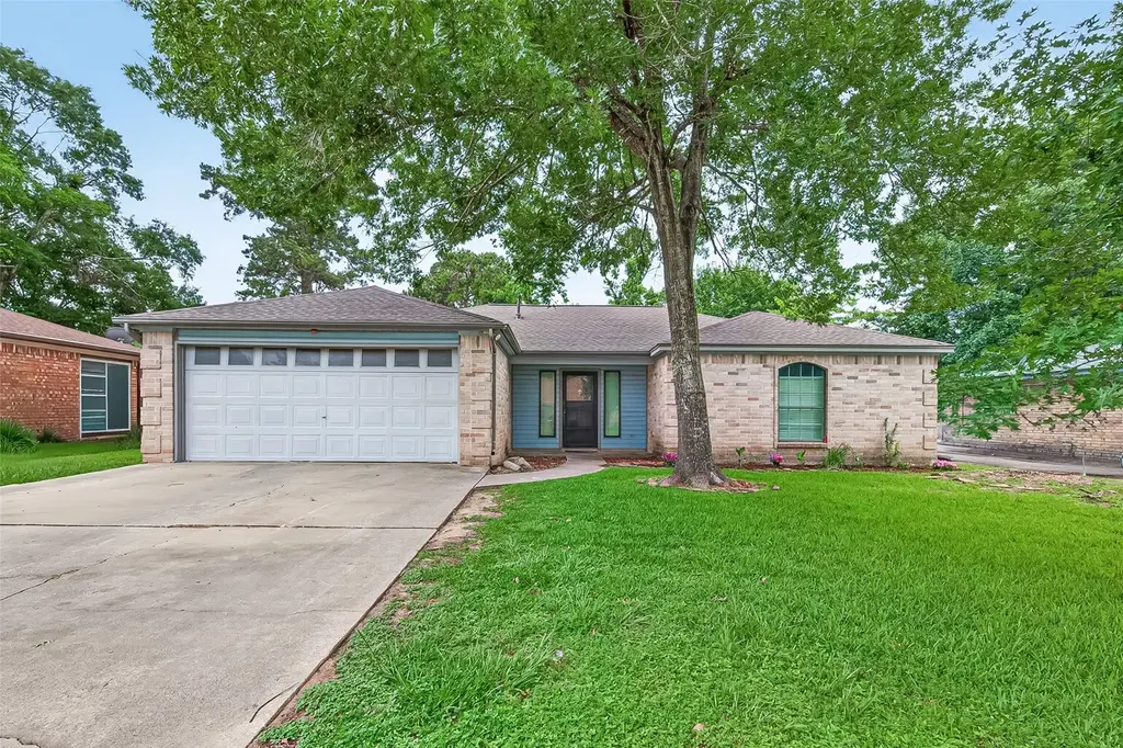 25131 Thrushwood Ln