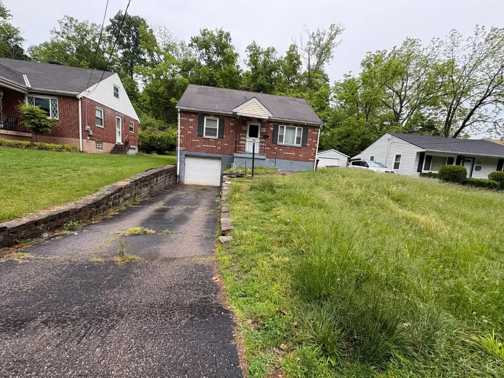 218 Ridgeway Rd