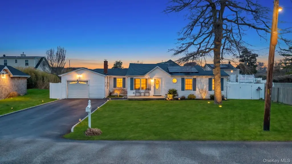 76 Huntington Dr