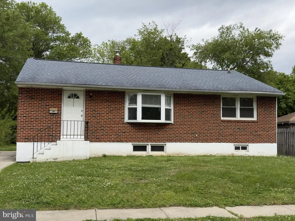 393 Phillips Ave