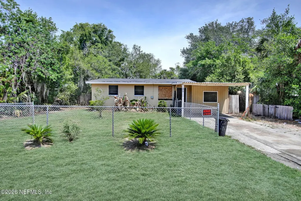 125 Woodside Dr