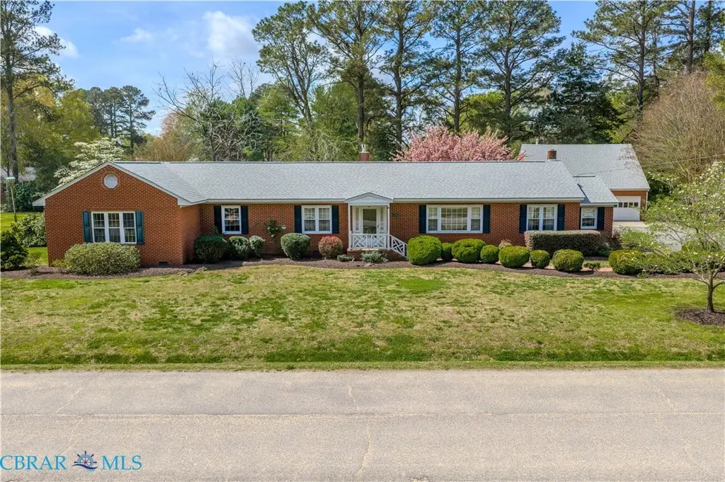 8112 Curle Dr