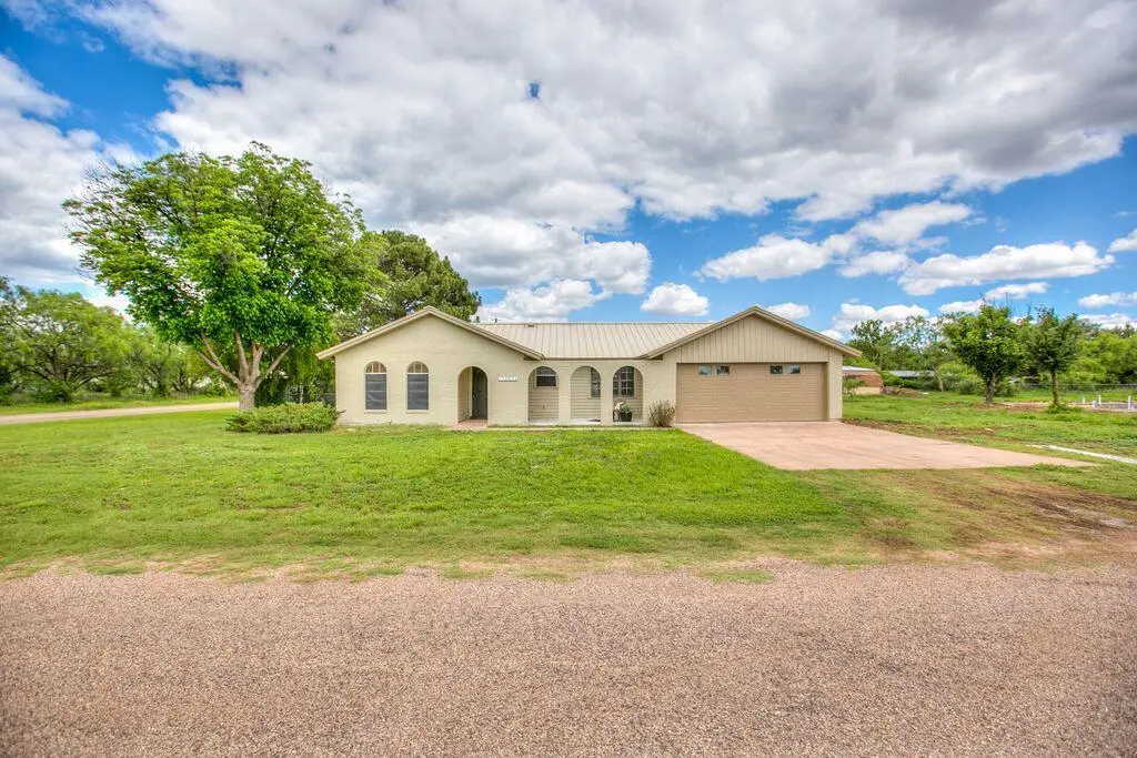 10094 Cottontail Ln