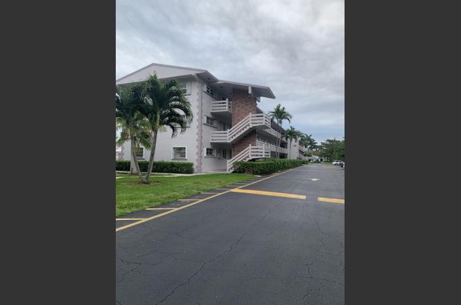 700 Layne Blvd #212
