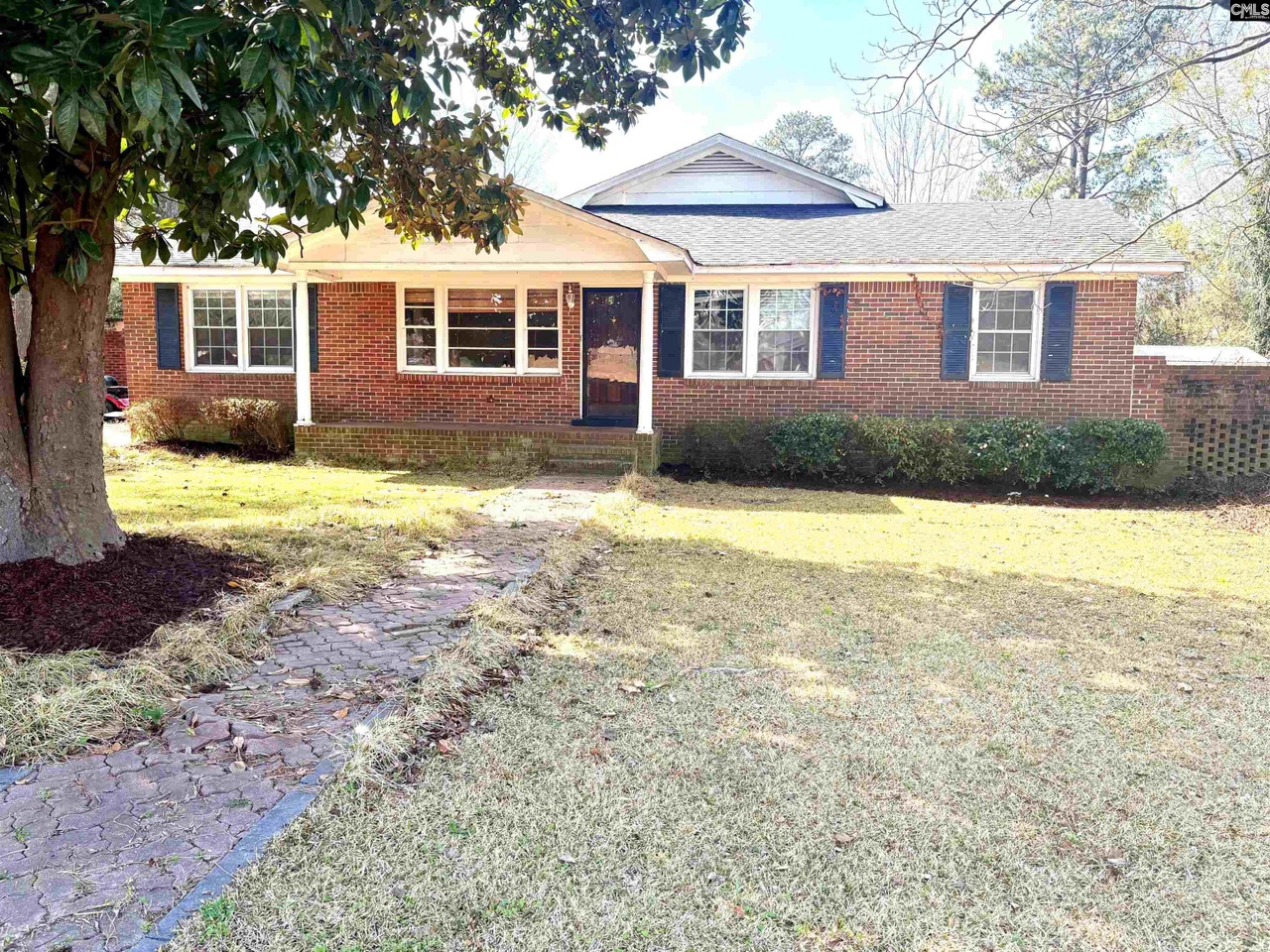 1008 Paramount Dr