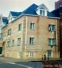 1162 Franklin Ave