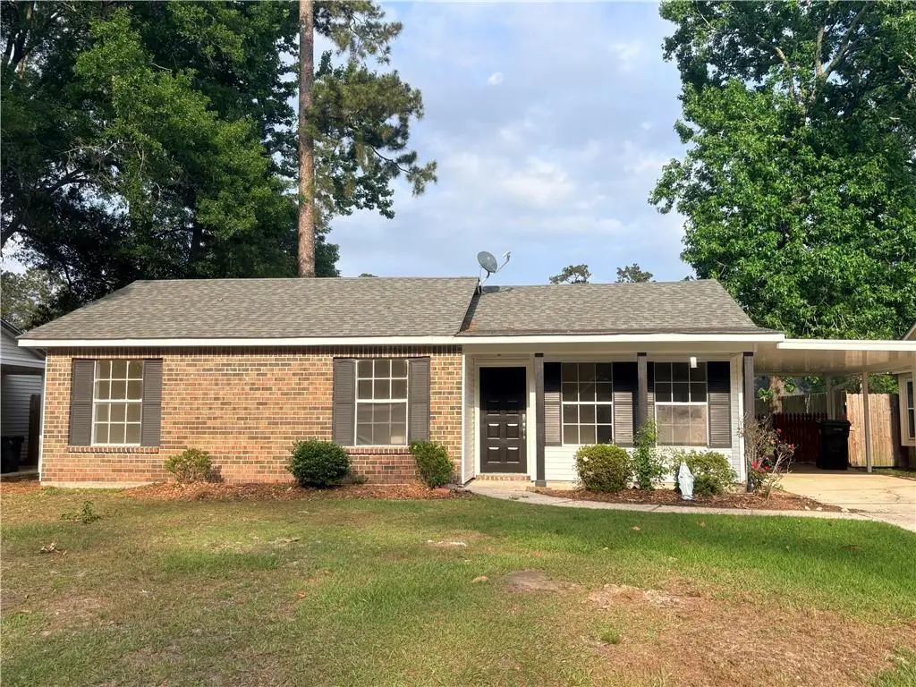 320 Forest Loop