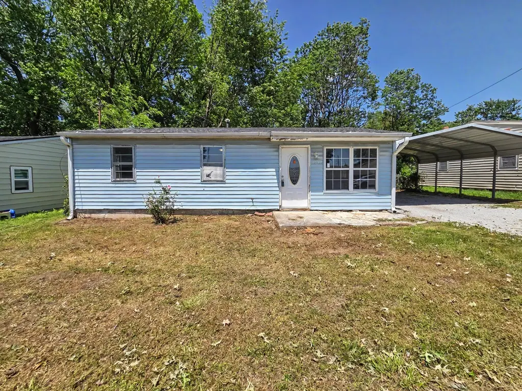 1033 E Villa Marie St
