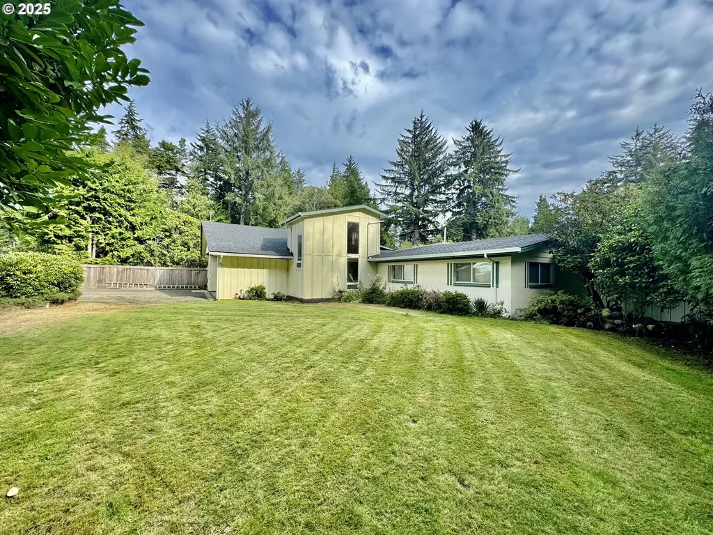 4990 Mitchell Loop Rd