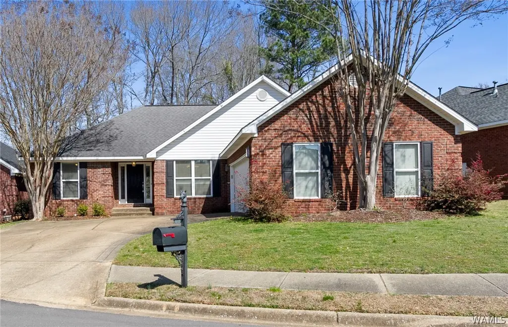 1510 Plantation Ln