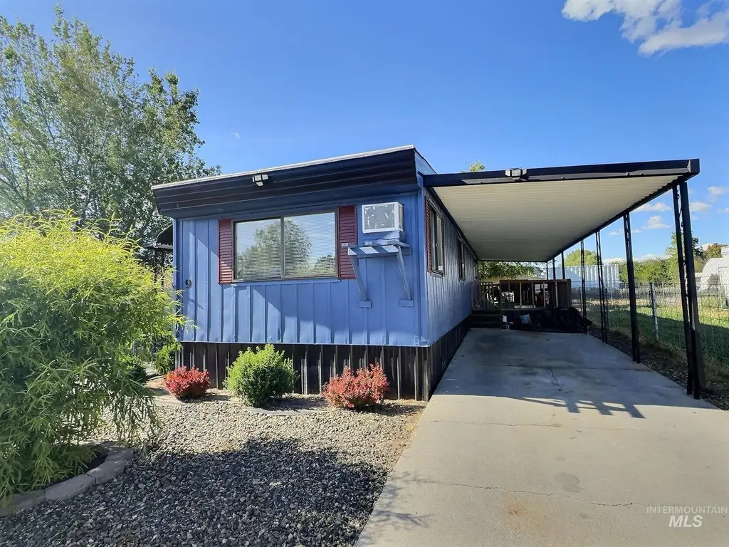 701 Monte Vista Dr #9