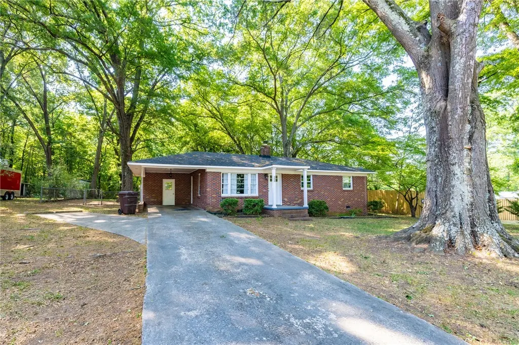 308 Buchanan Cir