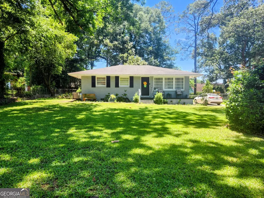 606 Valley Dr