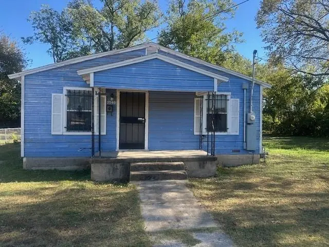 2340 Macon St
