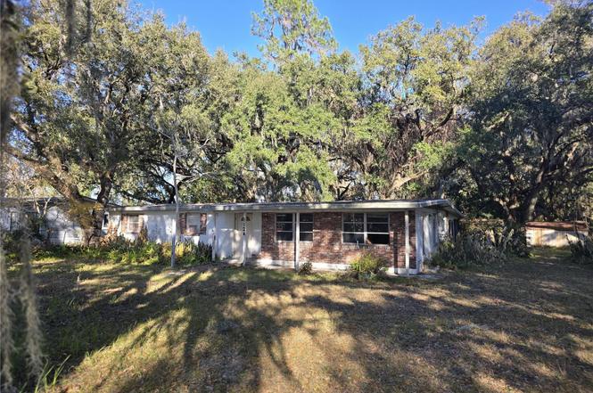 1124 S Wiggins Rd