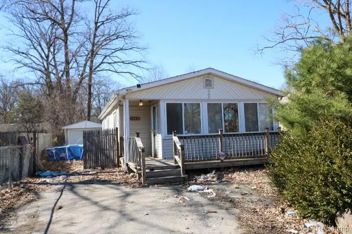 3143 Maywood Dr