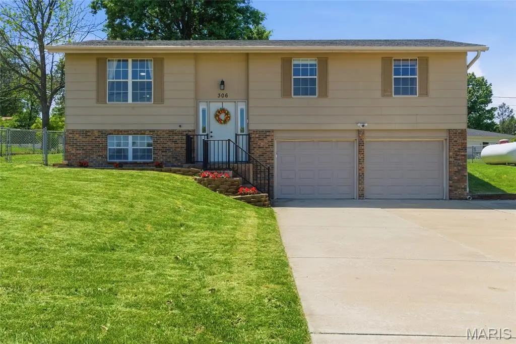 306 Old Schaeffer Ln