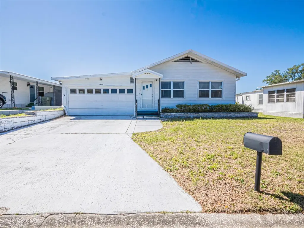 2609 Houston Pl