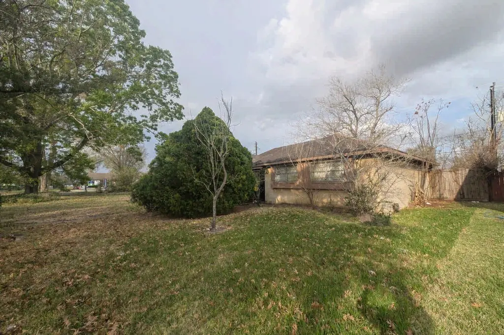 13915 Buffalo Speedway