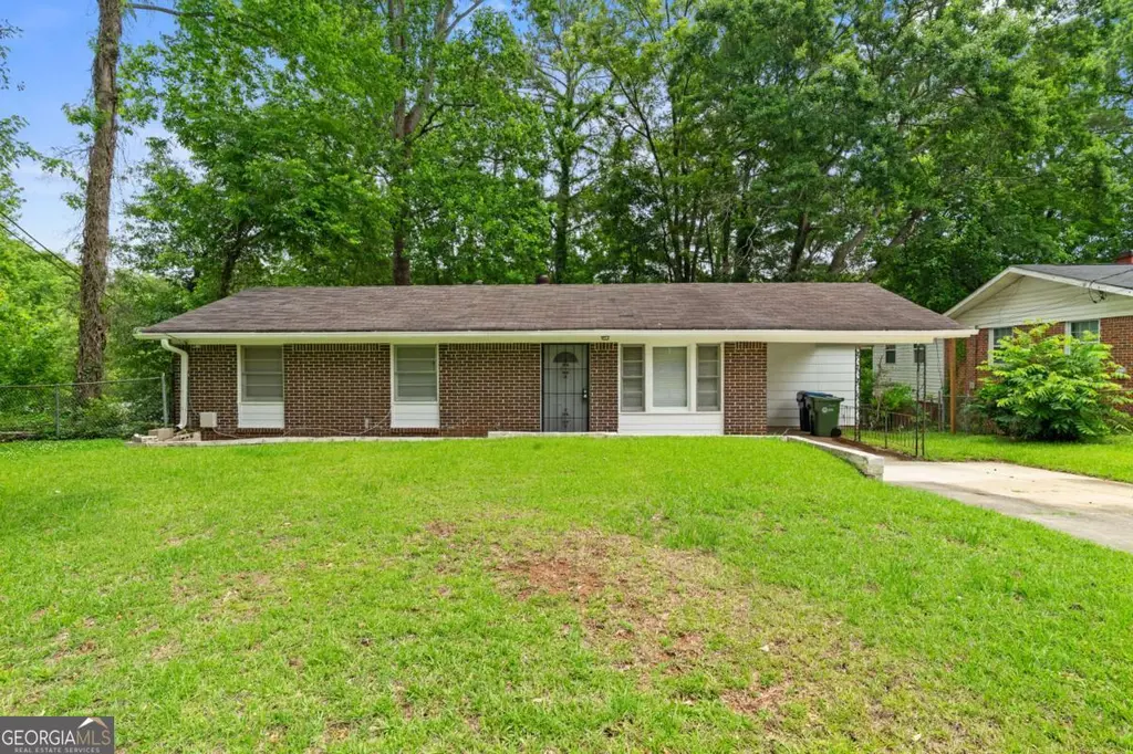 3236 Renault Rd SE