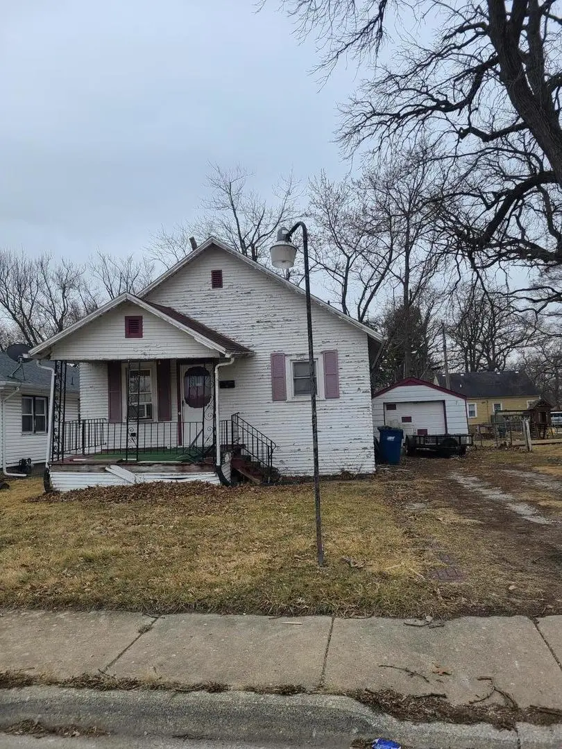 673 Wood Ct