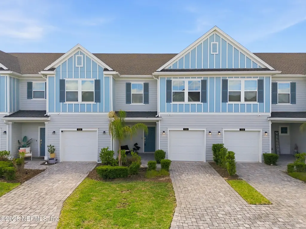 516 Boracay Cir