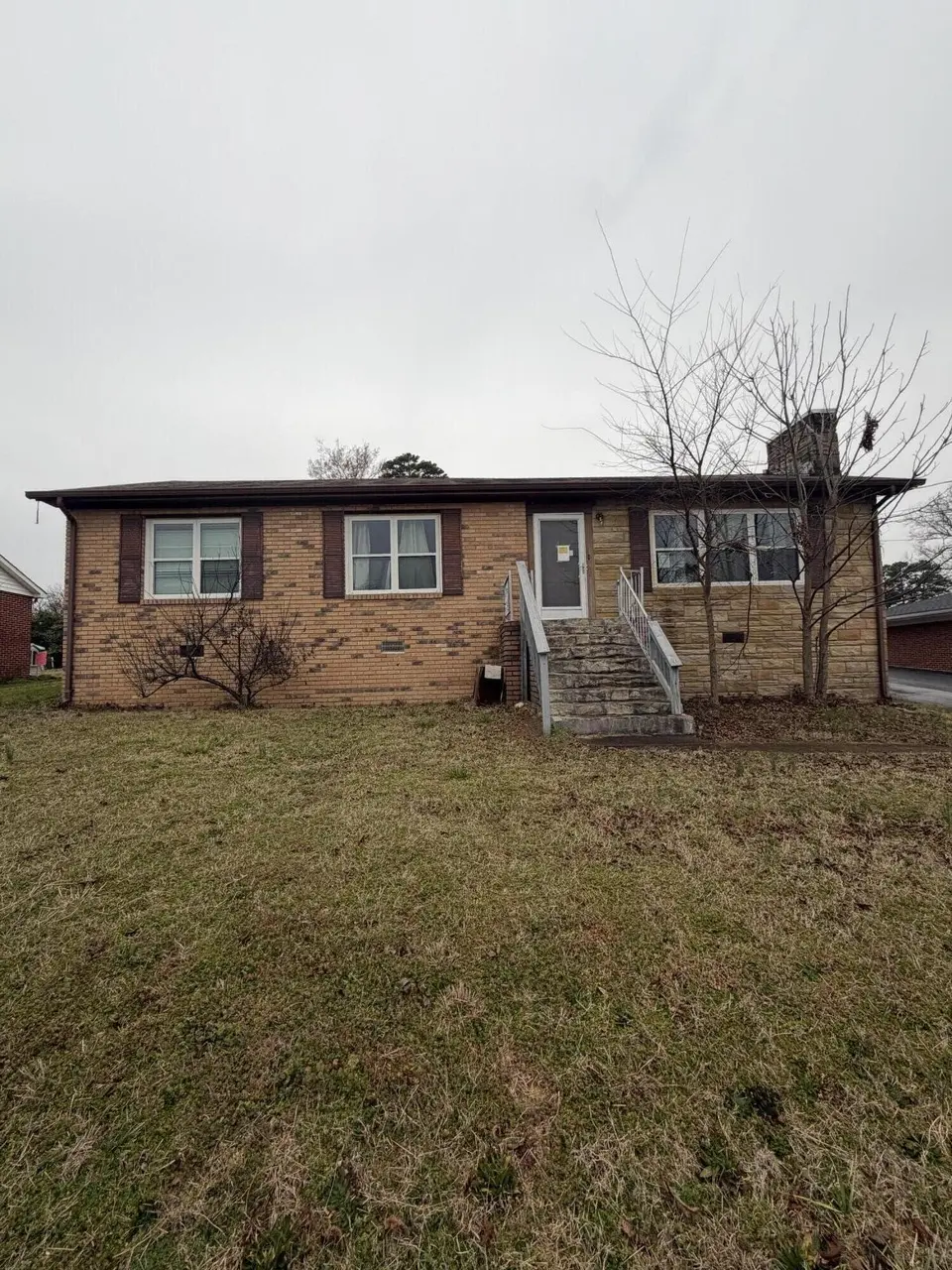 805 Woodland Dr